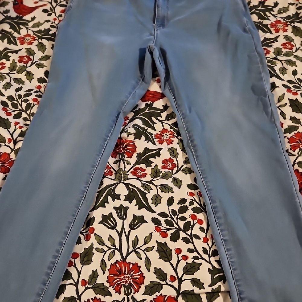 Stylish Light Blue Women's Skinny Jeans